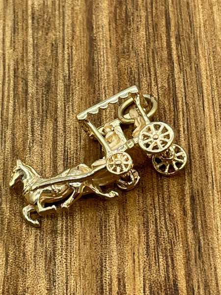 Gold Charm: Horse & Carriage