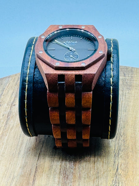 Wooden Watch, Washington North