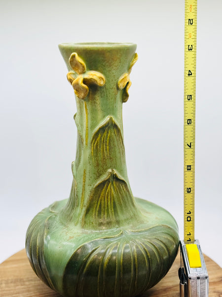 Grueby's Garden Vase, By Ephraim Pottery