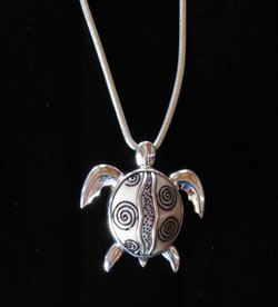 Turtle Pin/Pendant