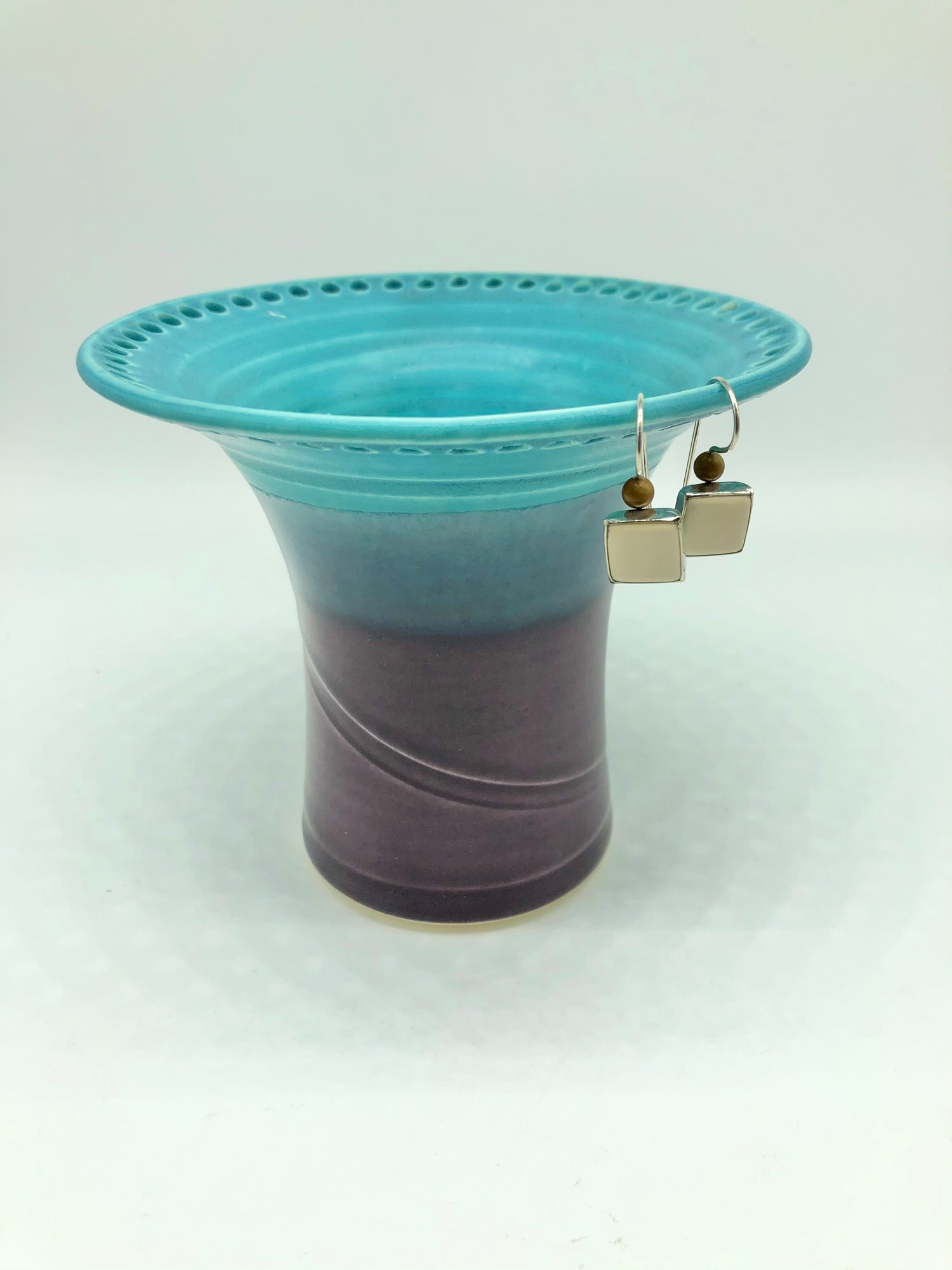 Pottery earring holder