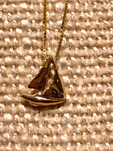 14k Sailboat pendant