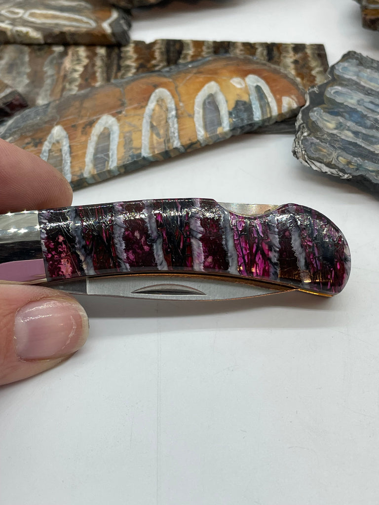 Mammoth Tooth Lock back Knife Urvana's